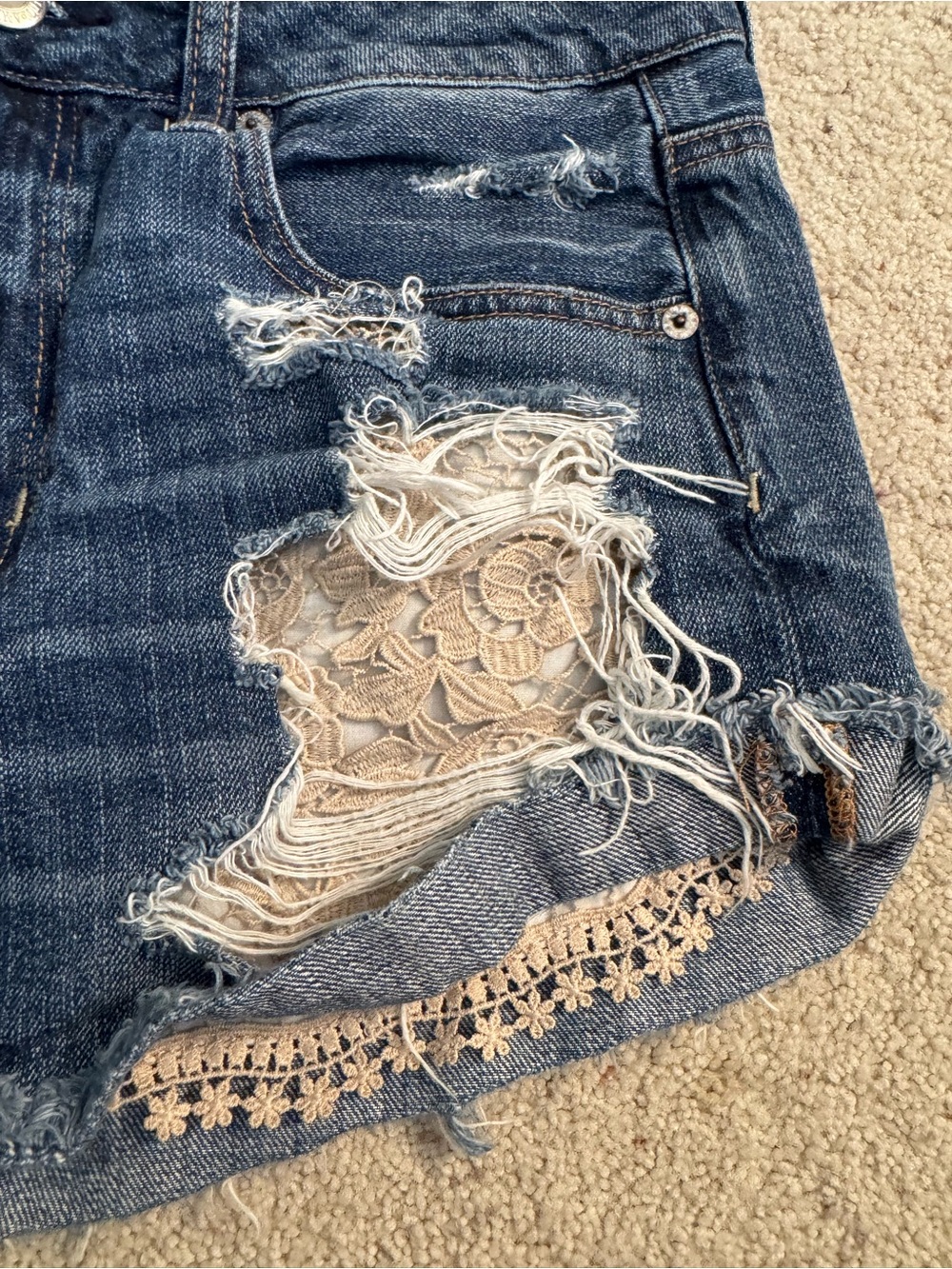 American Eagle Outfitters Dark Blue Distressed Denim Shorts Size 6 - Picture 8 of 9